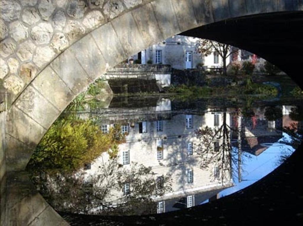 Le Moulin De Poilly Panzió Kültér fotó